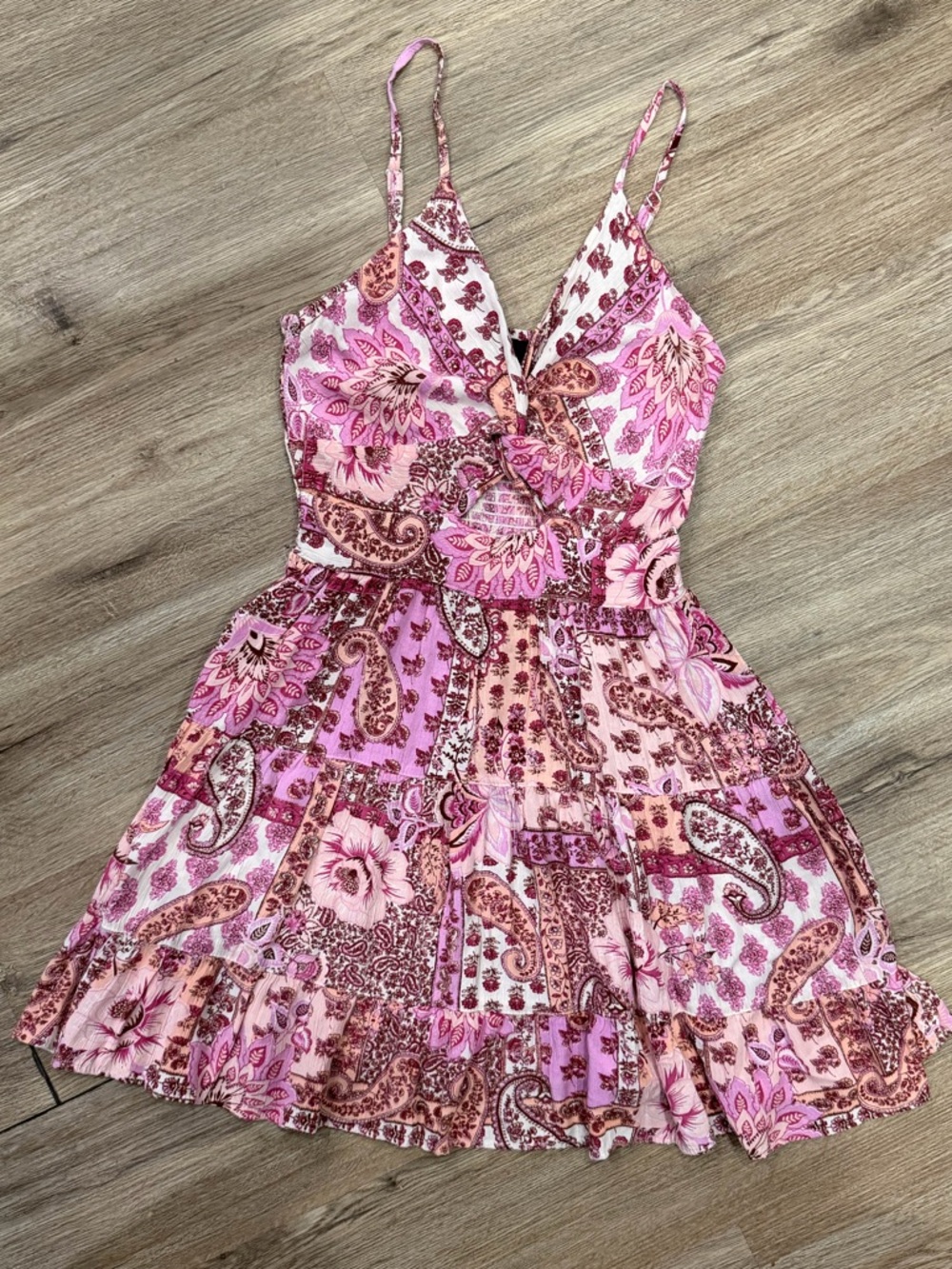 ANGIE Pink Paisley Keyhole Twist Front Spaghetti-Strap Mini Dress M